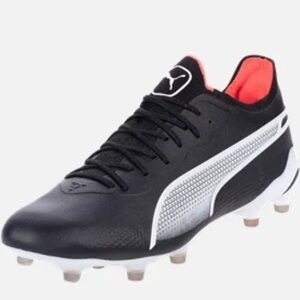 PUMA KING SOCCER CLEAT